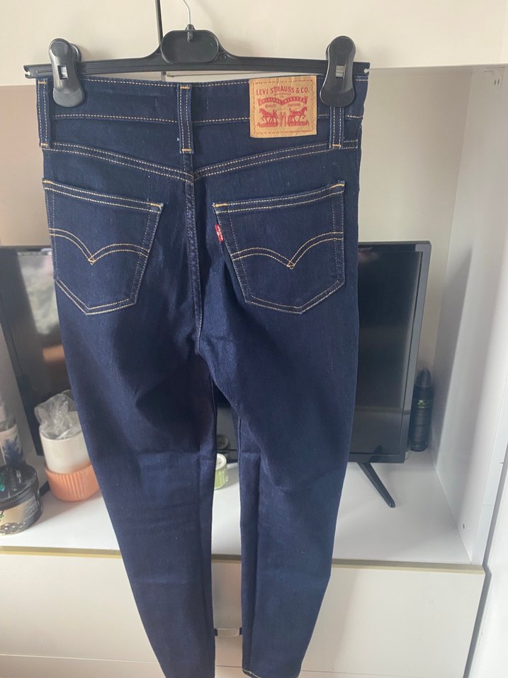 Levi's Koyu Mavi Denim Jean — görsel 2/7