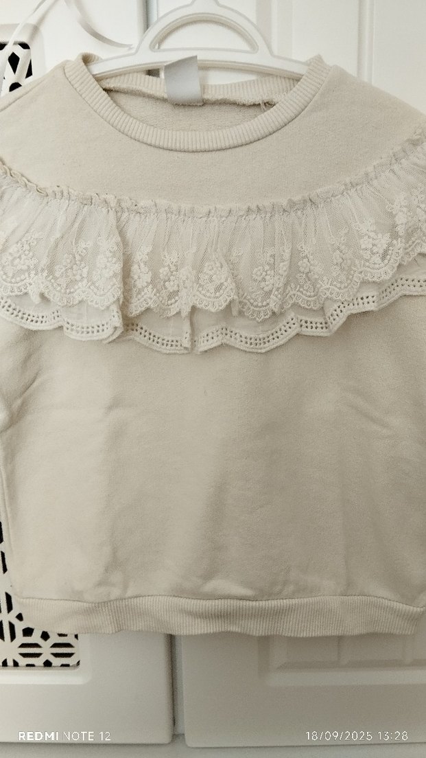 Kız Çocuk Beyaz Fırfırlı sweatshirt - Görsel 2