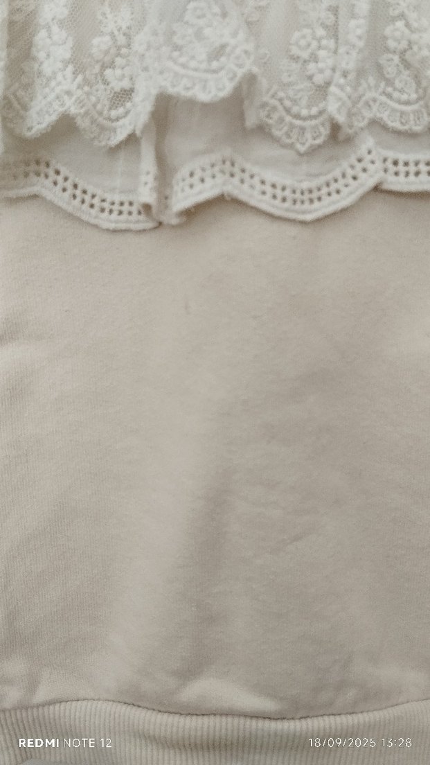 Kız Çocuk Beyaz Fırfırlı sweatshirt - Görsel 3