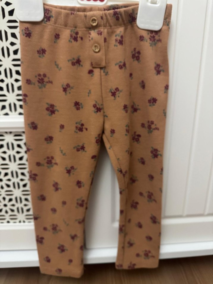 Çiçek Desenli Düğmeli Kız Tayt - Görsel 3