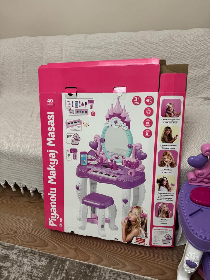 Piyanolu Makyaj Masası - Görsel 3