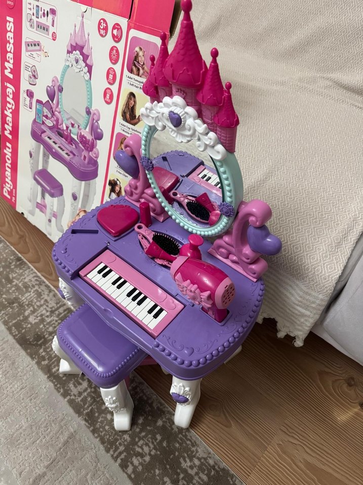 Piyanolu Makyaj Masası - Görsel 4