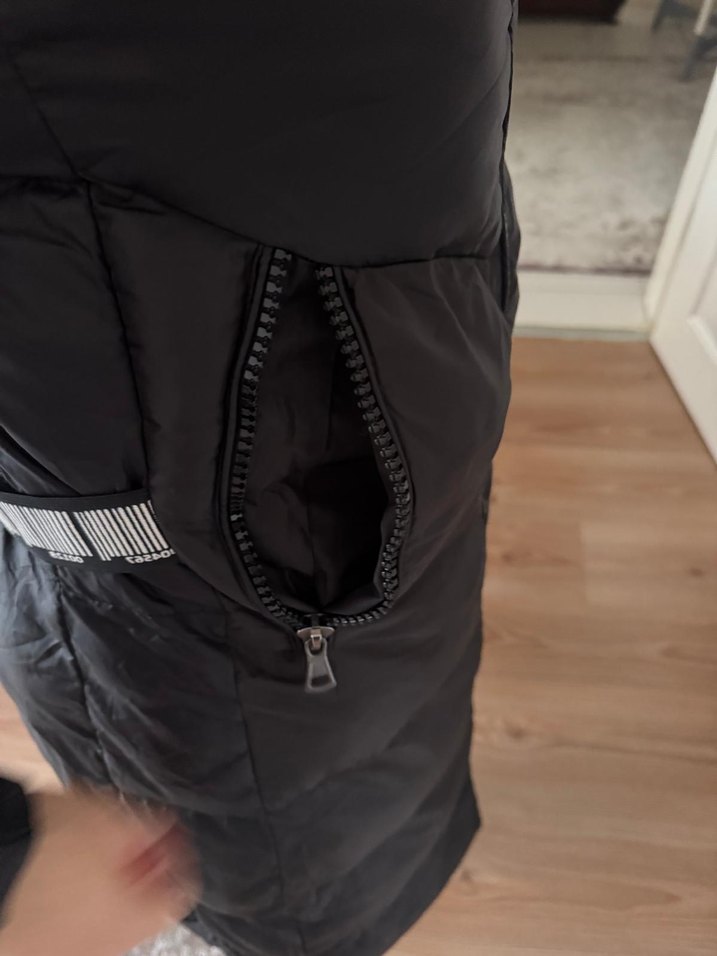 Siyah Kürklü Kadın Kışlık  Mont - Görsel 4