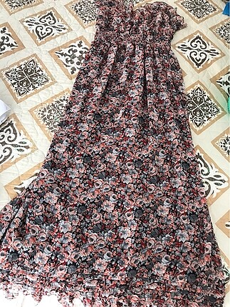 Çiçekli sifon elbise