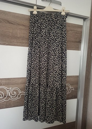 Kadın Siyah Uzun Piliseli Etek