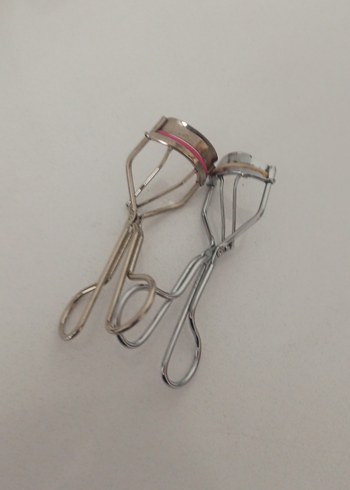 Bej ve Gri Kirpik Kıvırıcı - Görsel 4