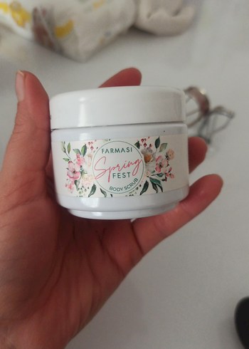 Farmasi Spring Fest Vücut Peelingi 110 ml - Görsel 3
