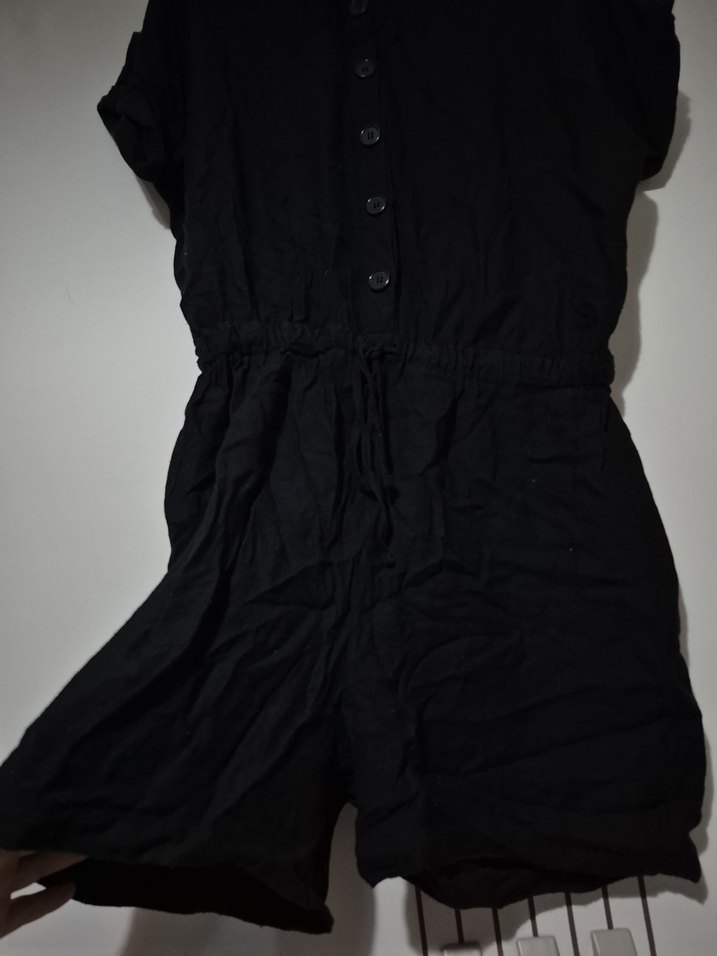 Düğmeli Siyah Keten Şortlu Elbise - Görsel 2