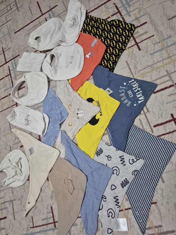 Çok Renkli Baskılı Bebek Önlükleri - Görsel 2