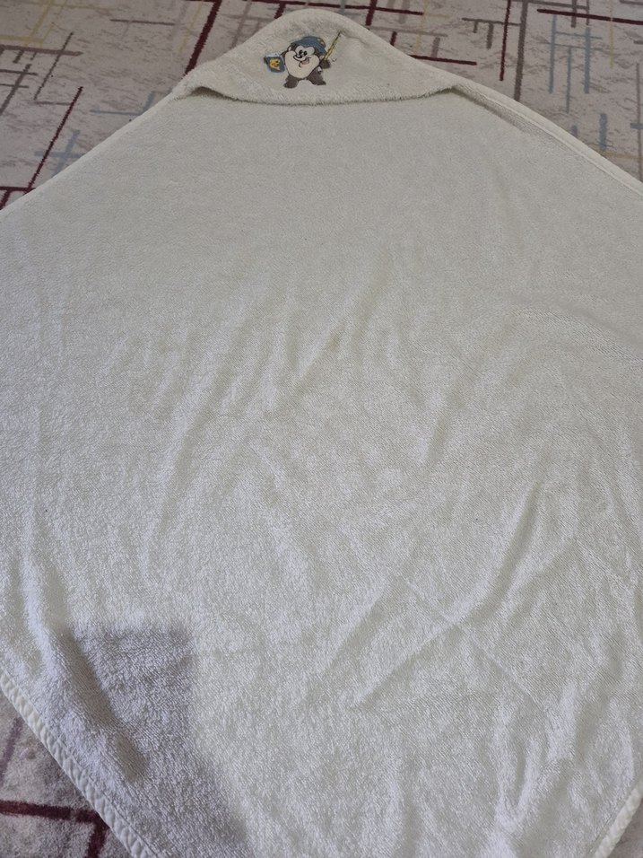 Kapüşonlu Gri Beyaz Bebek Battaniyesi - Görsel 2