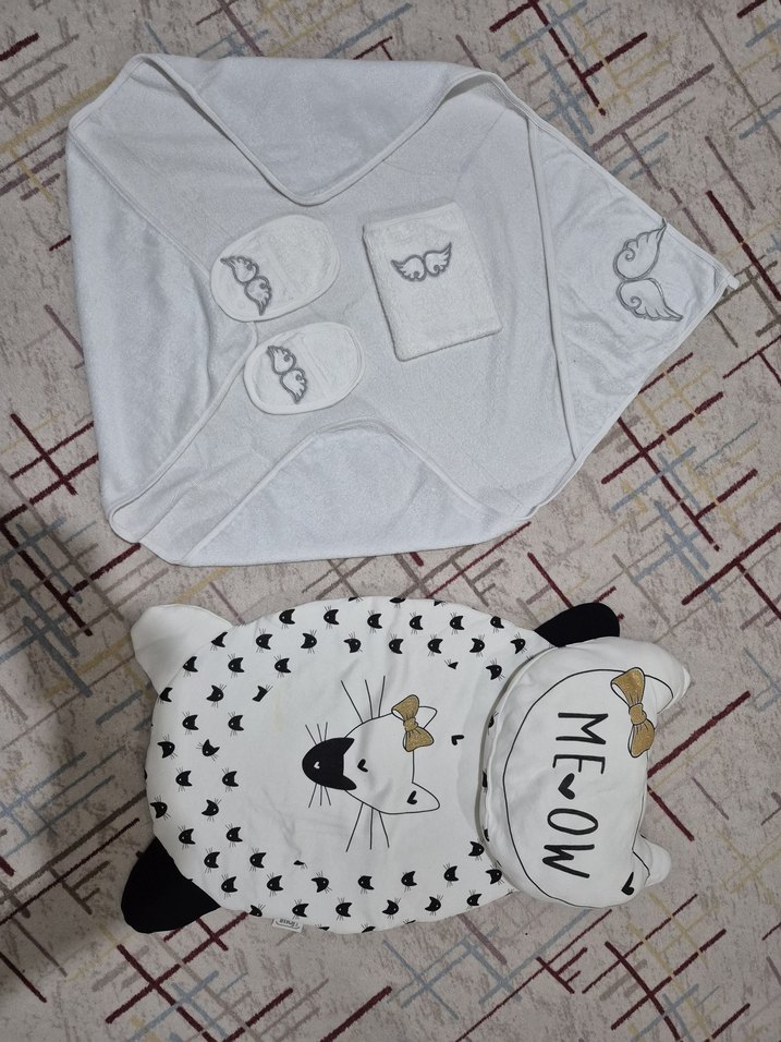 Beyaz Gri Baskılı Çocuk Battaniyesi - Görsel 2