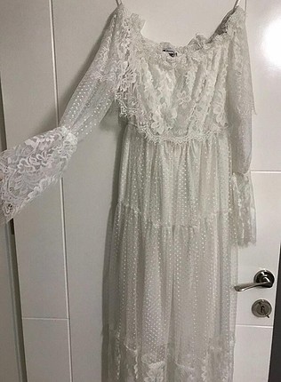 Diğer beyaz elbise