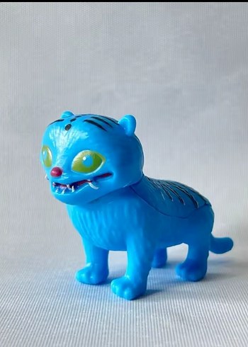 kpop demon hunters derpy tiger figür oyuncak
