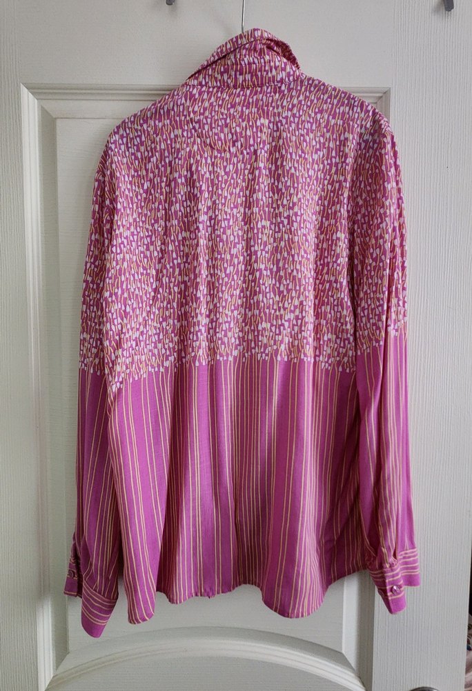 Pembe Bağlama Desenli V Yaka Kadın Gömlek - Görsel 5