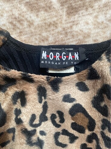 s Beden Morgan marka y2k tüylü leopar crop