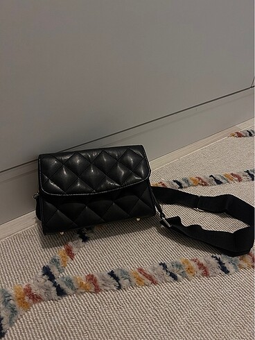 Diğer Kapitoneli Çanta
