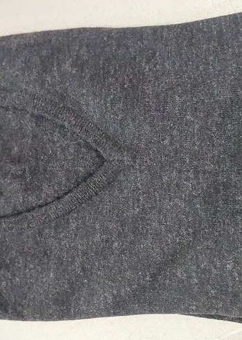 erkekGri V Yaka Örgü Yün Kazak - Görsel 2