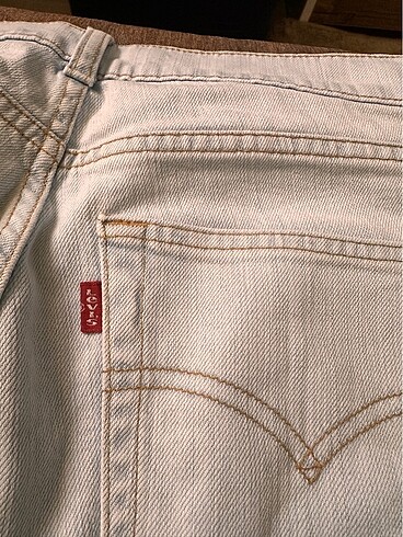 Levis Buz mavisi capri şort
