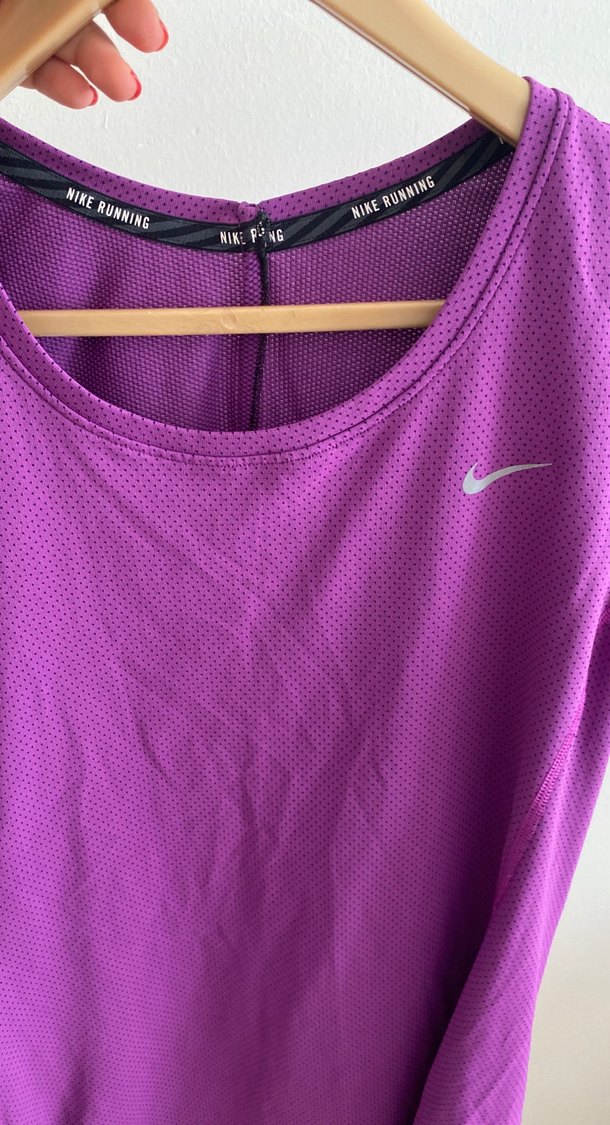 Nike Running Mor Spor Tişört — görsel 3/3