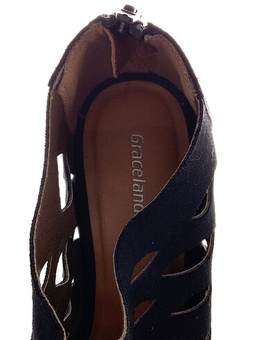 36 Beden siyah Renk Deichmann Stiletto %70 İndirimli.