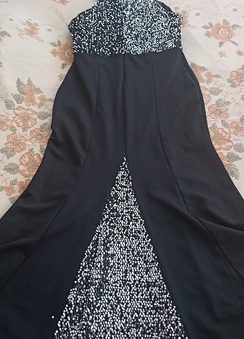 Halter yaka pullu abiye 