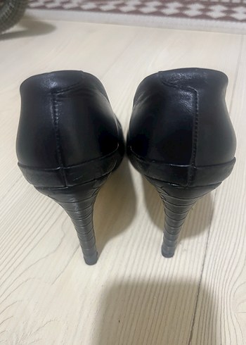 Siyah Kadın Stiletto - Görsel 3