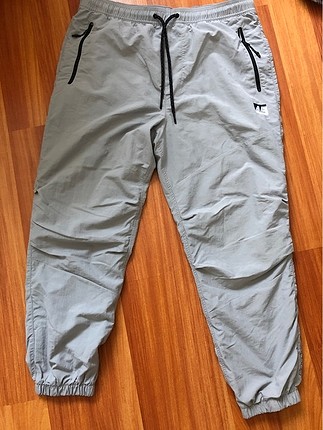 American Eagle Esofman Altı