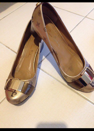 Pierre Cardin gold 37