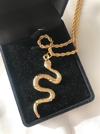yılanlı kolye