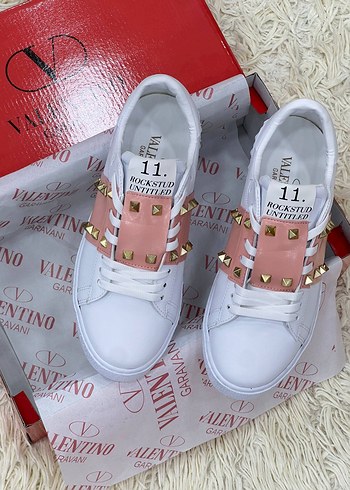 Valentino Rockstud Beyaz Sneaker