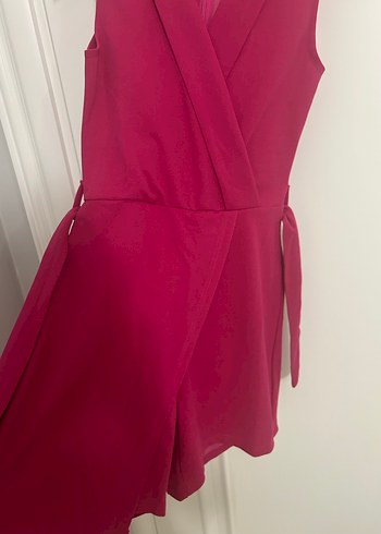 Fuşya V Yaka Kolsuz Şort Tulum - Görsel 2