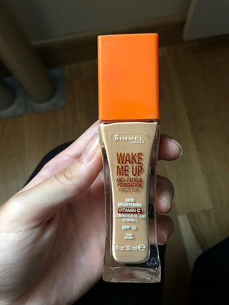 Rimmel london fondöten