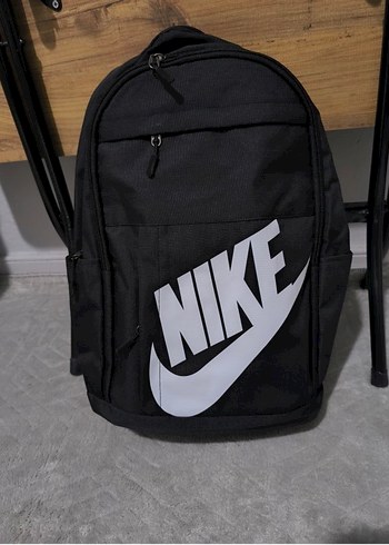 Nike Siyah Sloganli Spor Sirt Cantasi