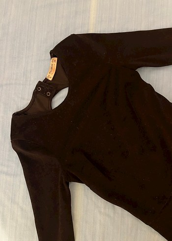 Pull and bear kadife siyah mini tulum - Görsel 4