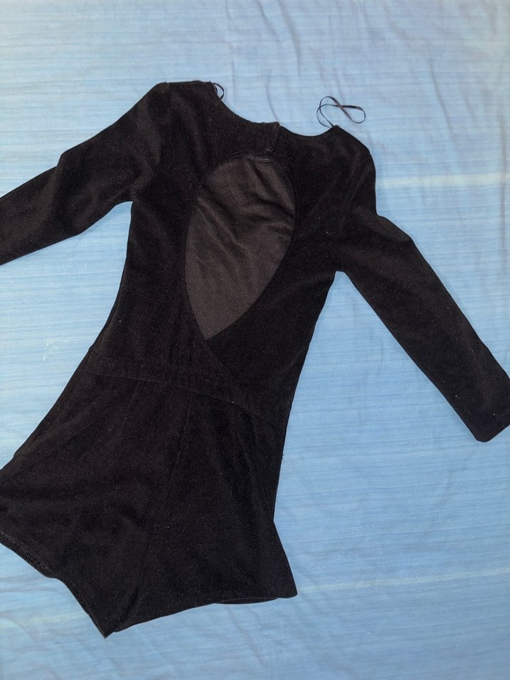 Pull and bear kadife siyah mini tulum - Görsel 3