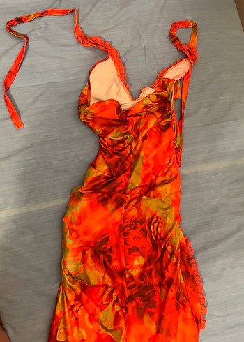 Shein turuncu fırfırlı yırtmaçlı elbise - Görsel 6