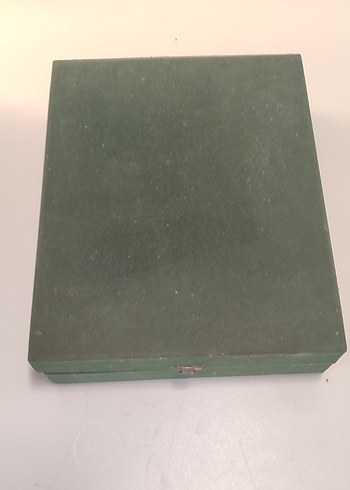 Yeşil Kadife Kaplama Mücevher Ödül Kutusu - Görsel 3