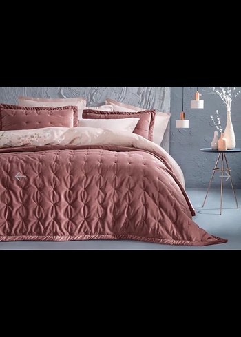 Yataş marka  Düz Kapitone Yatak Örtüsü - Görsel 2