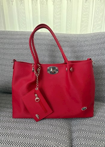 Klasik Şıklık Kırmızı Zincir Detaylı Deri Çanta - Görsel 2