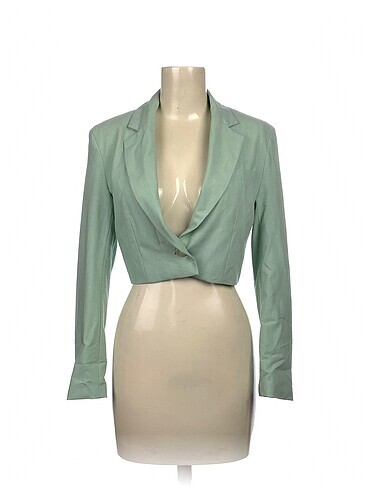 Bershka Blazer %70 İndirimli.