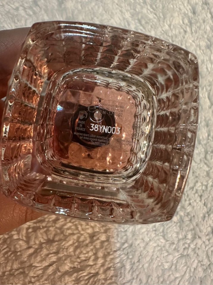 Valentino Donna Born In Roma Kadın Parfümü 50ml - Görsel 3