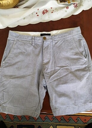 32 Beden Tommy Hilfiger şort