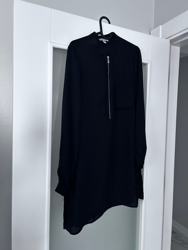 Siyah Uzun Kollu Fermuarlı Kadın Tunik - Görsel 2