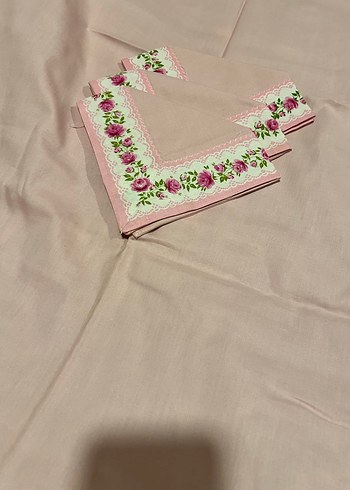 Pembe İşlemeli Masa Örtüsü Seti - Görsel 2