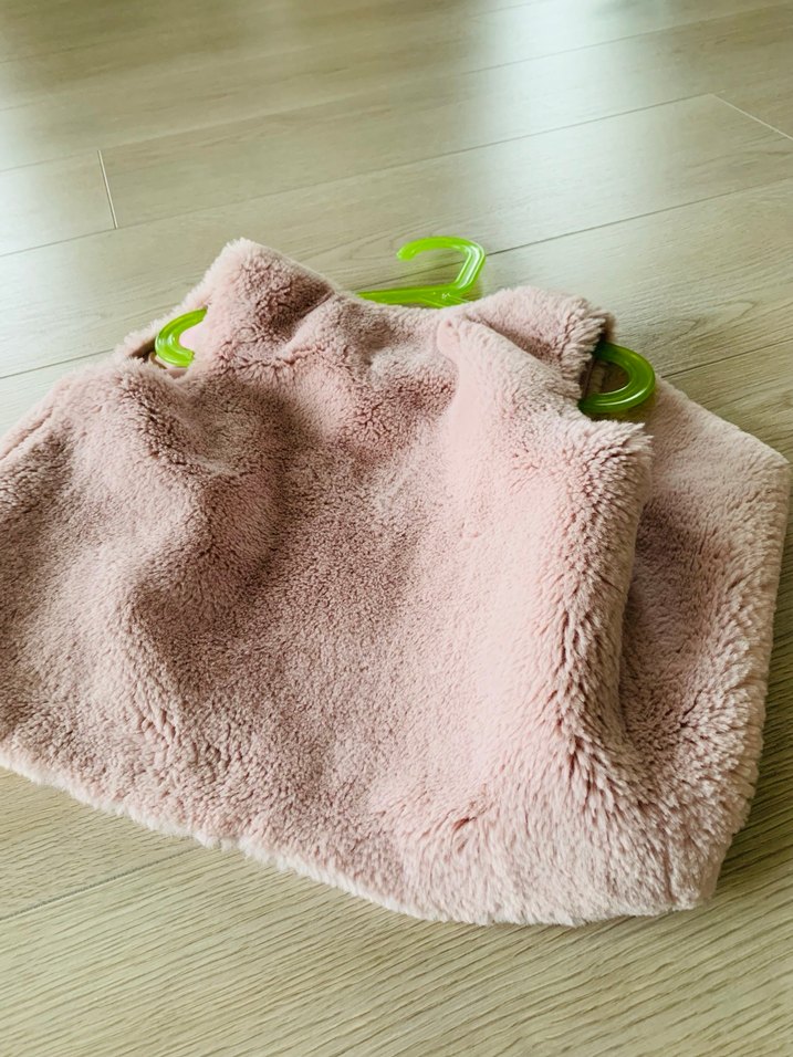 Kız Çocuk Pembe Kürklü Yelek - Görsel 5