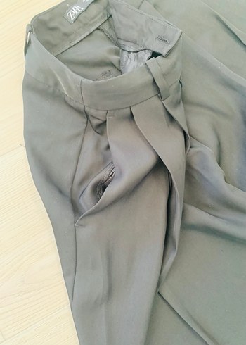 Zara Siyah Pilili Kadın Kumaş Pantolon - Görsel 8