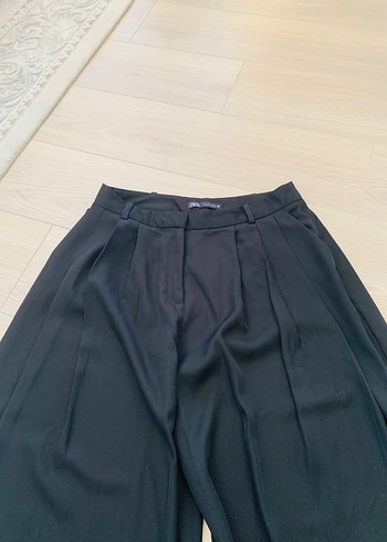 Zara Siyah Pilili Kadın Kumaş Pantolon - Görsel 2