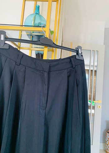 Zara Siyah Pilili Kadın Kumaş Pantolon - Görsel 6