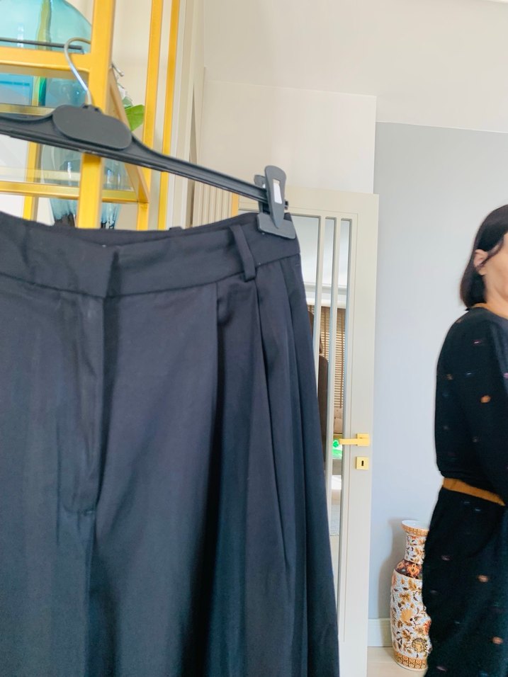 Zara Siyah Pilili Kadın Kumaş Pantolon - Görsel 5