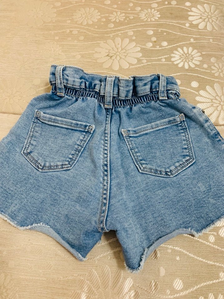 Zara Kızlar için Düğmeli Bol Kesim Kot Şort - Görsel 3